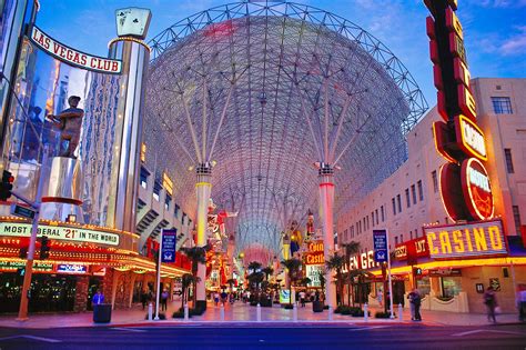 downtown las vegas restaurants fremont street